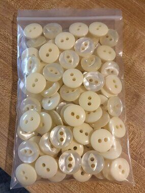 3/4" Antique White 4-hole Craft Buttons 100 pieces #15
